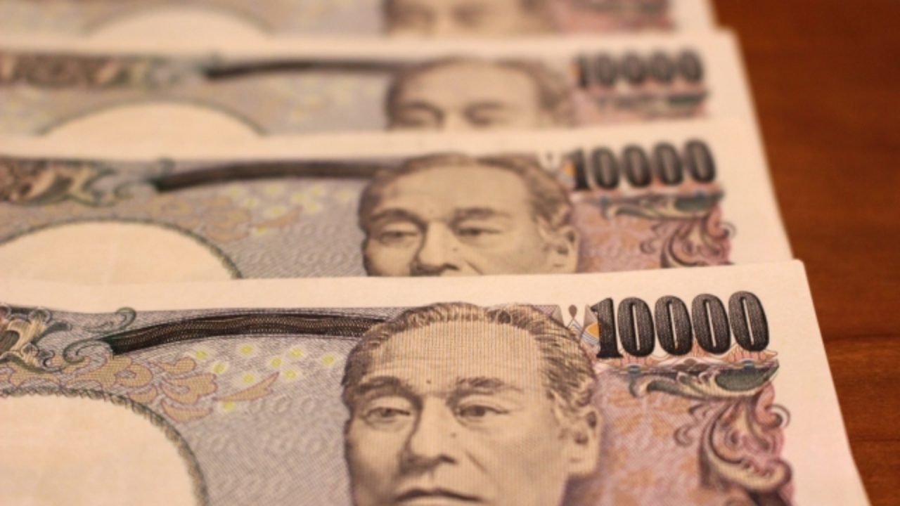 麻雀のプロの年収とは 実は本業だけで食べていけないほど厳しい 麻雀の役とルールのおもしろ超解説 まあまあジャンジャン 麻雀のプロの年収とは 実は本業だけで食べていけないほど厳しい 麻雀の役とルールのおもしろ超解説 まあまあジャンジャン