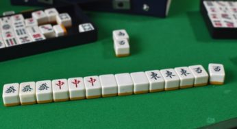 麻雀のプロの年収とは 実は本業だけで食べていけないほど厳しい 麻雀の役とルールのおもしろ超解説 まあまあジャンジャン 麻雀のプロの年収とは 実は本業だけで食べていけないほど厳しい 麻雀の役とルールのおもしろ超解説 まあまあジャンジャン